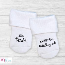 Szia tesó hamarosan találkozunk - baba bejelentő zoknik