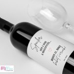 Spoiler: nem a bor a meglepetés - vicces baba bejelentő boros címke, üveg címke matrica